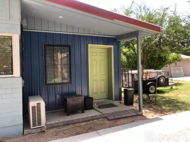 Main picture of 1112 S Mill Ave