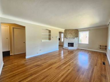 Main picture of 2907 W Boone Ave