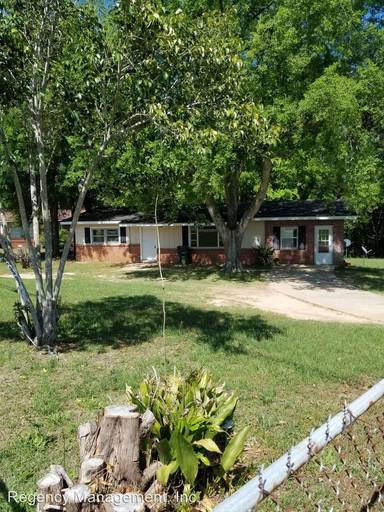Main picture of 1100 E Lee St
