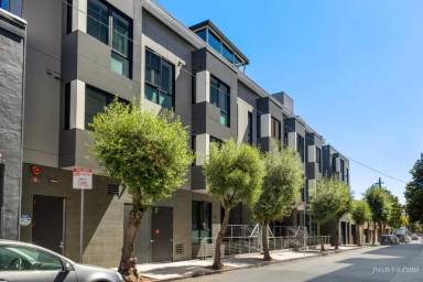 Main picture of 120 10th St