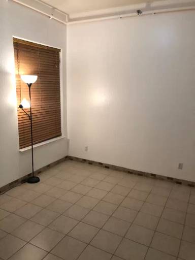 Main picture of 832 Monterrey Rd NE