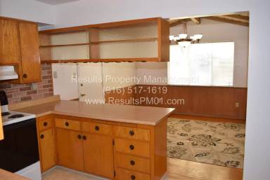 Main picture of 8698 Cliffwood Way