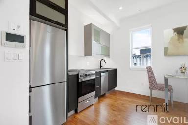 Main picture of 141 Metropolitan Ave