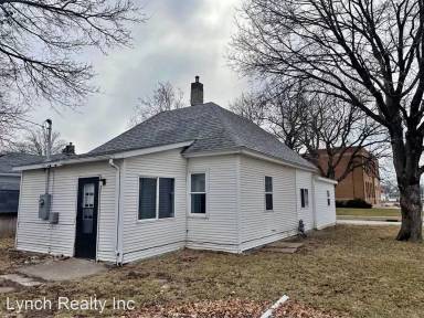 Main picture of 601 E Williams St