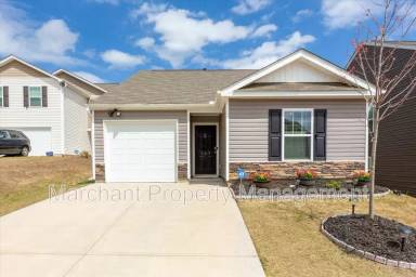 Main picture of 107 Mable Leaf Ln