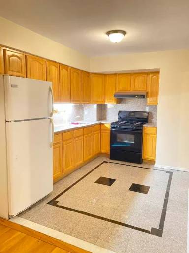 Main picture of 6120 219th St