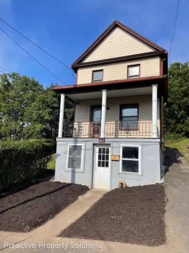 Main picture of 217 N Fillmore Ave