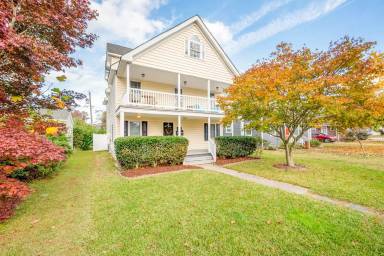 Main picture of 304 Russell St