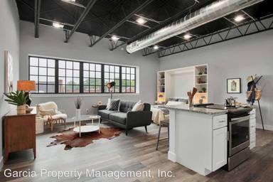 Main picture of 4650 Hampton Ave