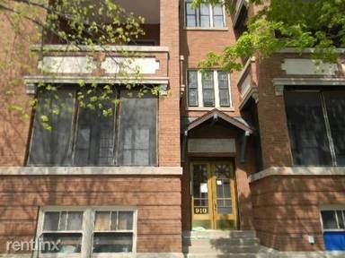 Main picture of 908 W Waveland Ave
