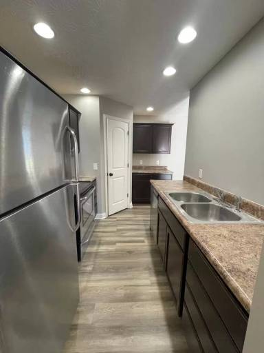 Main picture of 2820 Flagstone Way