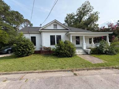 Main picture of 703 Cokey Rd