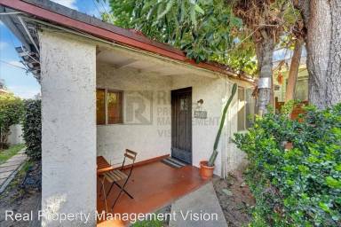 Main picture of 2910 Rosanna St