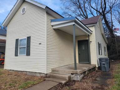 Main picture of 606 W 11th St