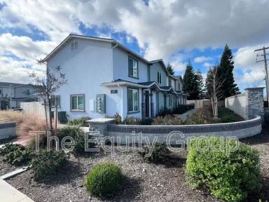 Main picture of 405 S Summit St