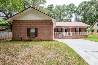 Main picture of 2823 Lake Silver Rd