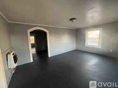 Main picture of 1200 W Pleasure Ave