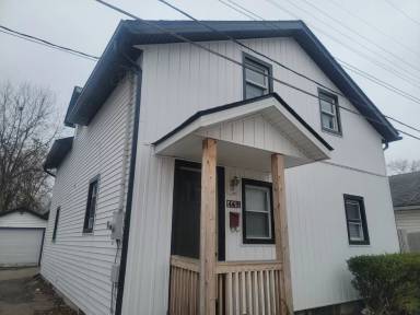 Main picture of 469 Zimpfer St