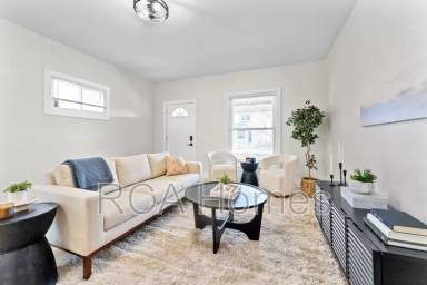 Main picture of 18 N Gray St