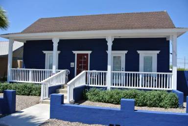 Main picture of 818 S 1st Ave