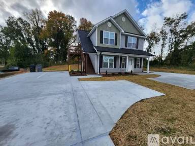 Main picture of 134 E Wainman Ave