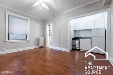 Main picture of 3616 N Pine Grove Ave