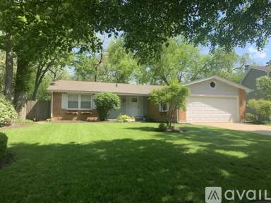Main picture of 592 Green Oaks Dr