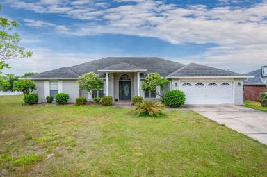Main picture of 809 Travis Ct