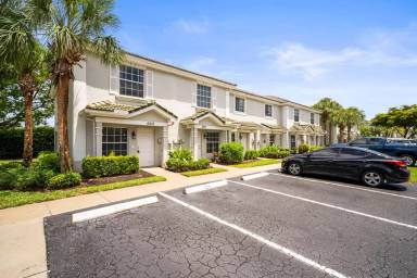 Main picture of 8219 Pacific Beach Dr