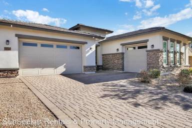 Main picture of 5215 N 145th Dr