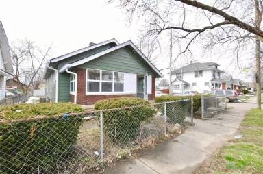 Main picture of 1602 Villa Ave