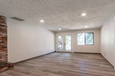 Main picture of 6404 NE 58th St