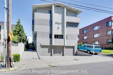 Main picture of 2464 Dexter Ave N