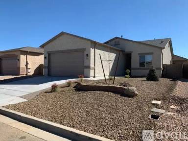 Main picture of 6071 E Livingston Loop