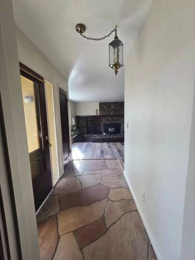 Main picture of 2309 S Malin Rd