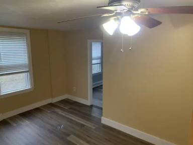 Main picture of 376 N Elm St