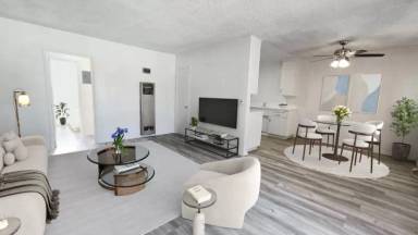 Main picture of 110 S Michigan Ave