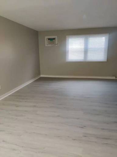 Main picture of 613 S Grace Ave