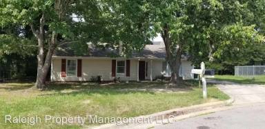 Main picture of 5009 Whisper Ct