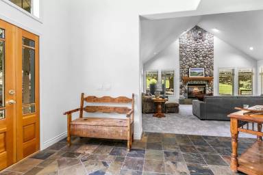 Main picture of 2650 NW Hilton Ct