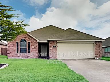 Main picture of 112 Magnolia St