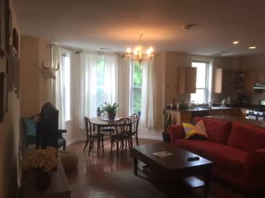 Main picture of 165 U St NW