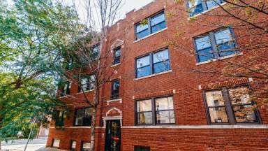 Main picture of 3329 W Schubert Ave