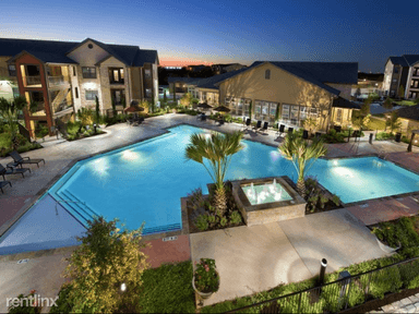 Main picture of Oxford at Tech Ridge