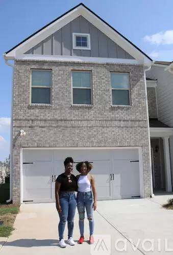 Main picture of 7652 Castle Ave