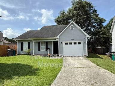 Main picture of 5909 Idol Ct