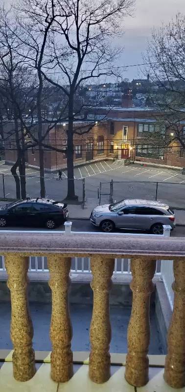 Main picture of 50 S Nichols Ave