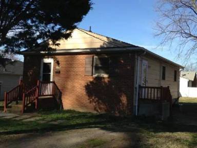 Main picture of 21103 Rutledge Ave