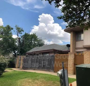 Main picture of 2802 W Walnut Hill Ln