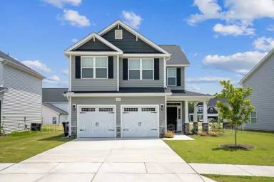 Main picture of 102 Wicklow Ct